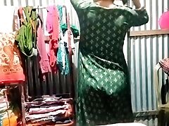 Indian Desi Bhabhi Is Dressing